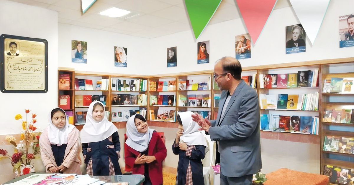 روایت یک دهه تلاش فرهنگی حسین افشـاری